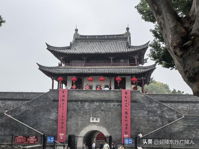 国庆假期中，陪父母逛白沙公园，欧式城堡，濯锦园，宇宙舞厅