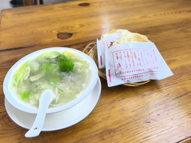 开车路过潼关，要不是路边肉夹馍店的诱惑，差点错失这处旅游美景