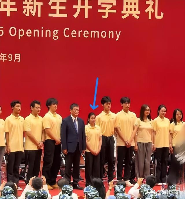 全红婵名校上学后续：遭到意外围攻，真实身材曝光，官方做出回应