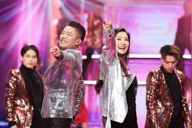 凤凰传奇玲花曾毅：金色时代歌舞厅相识，再到如今这一路实属不易图片