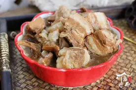 炖五花肉，牢记“一烧二焯水”，只用3样料，肉浓香软烂肥而不腻图片