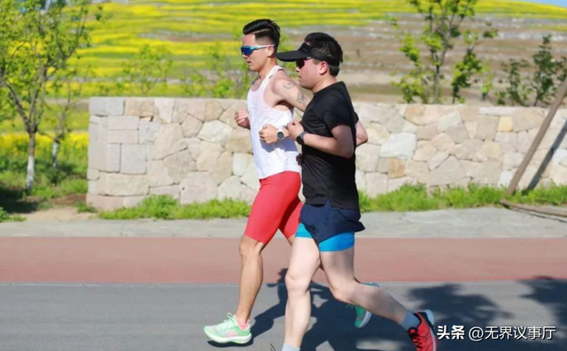 知识付费彻底歇菜！2025 风向突变，知识服务躺赚新十年？