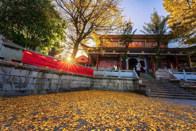 接下来，长沙的天花板级秋景在这里！一年中的颜值巅峰期，美哭！