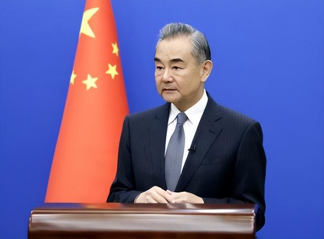 委内瑞拉生死关头之际，无路可退的马杜罗，终于打通了北京的电话