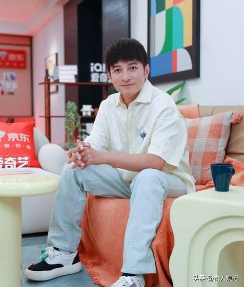 从主持人到“精神病” 无儿无女消失多年的李维嘉 48岁现状令人唏嘘