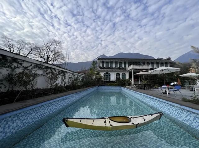 云栖丙中洛：在怒江峡谷解锁 “人神共居” 的旅居新体验