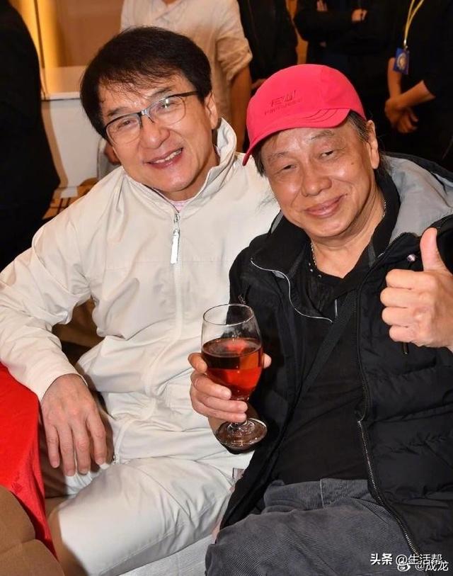 梁小龙死因公开：因心脏衰竭离世；家属澄清其年龄误解：实际出生于1951年8月9日，享年75岁