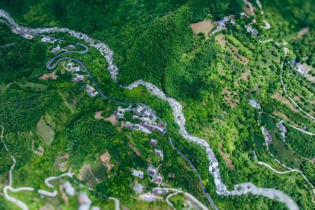 在两当，春天就要Color Walk→