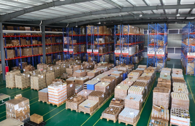 亚马逊3万白领失业！老板直言AI能干活	，科技圈裁员潮再升级