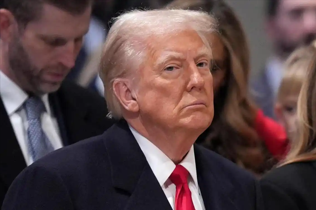 美俄斗法升级！海燕出鞘破局，俄罗斯1.7万核导弹直戳美国本土