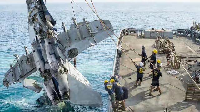 美军连摔2架飞机，中国救不救？美派人探口风	，中方1句话斩钉截铁