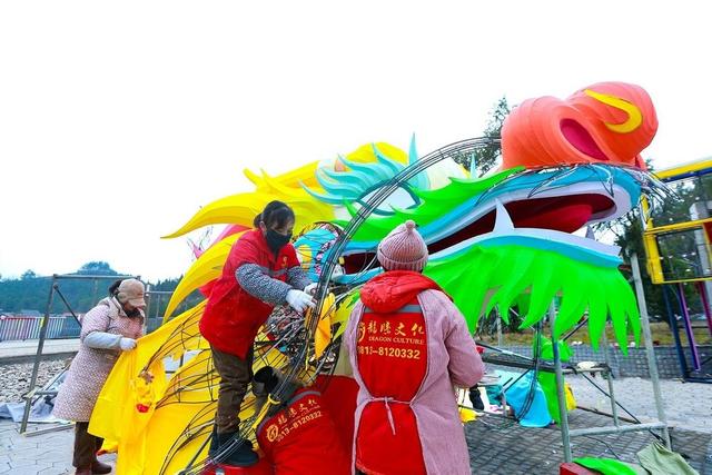 声光影秀+国潮互动 女皇故里彩灯会抢先探