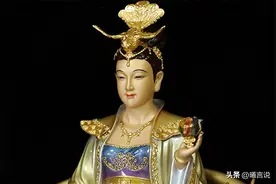 女娲娘娘的坐骑是青鸾，一种仅次于凤凰的神兽，那谁的坐骑是凤凰图片