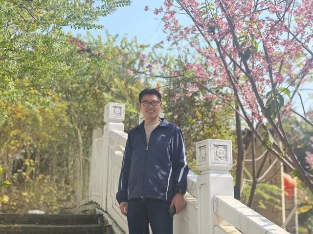 反季惊喜！北方白雪皑皑 始兴这座古村樱花浪漫