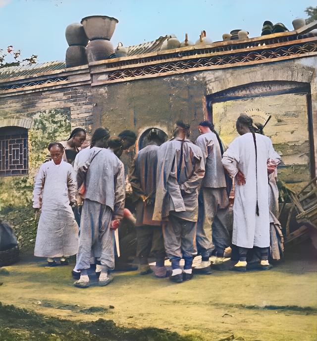 太罕见了，一个英国教授拍下了100多年前老北京，居然是这个样子