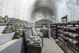 清朝留下的3.7亿外债，民国政府还不上，毛主席为何一笔勾销？图片