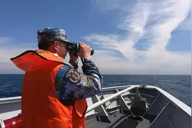 6艘中国军舰现身中东，但和“递刀”的美航母比，目的大有不同图片