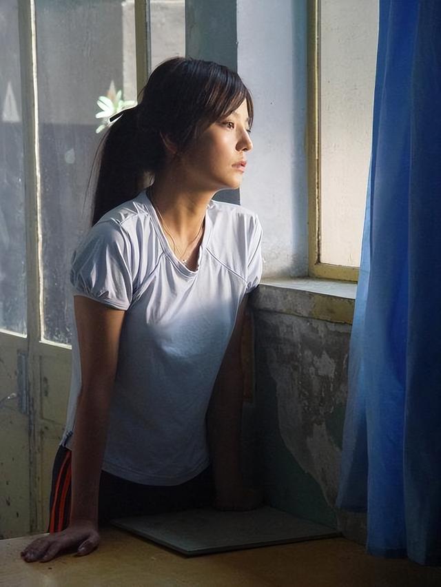 封杀四年，49岁赵薇突传消息，因胃癌去世传闻5个月前就真相大白