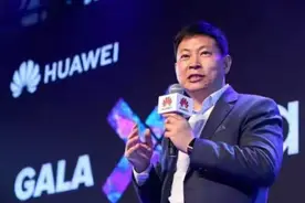 华为Mate30Pro的7680帧慢动作，原来这么牛！图片