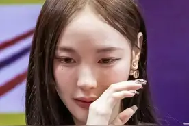 知名女模跟男子私密视频惨遭泄露，本人崩溃到痛哭，祈求不要观看图片