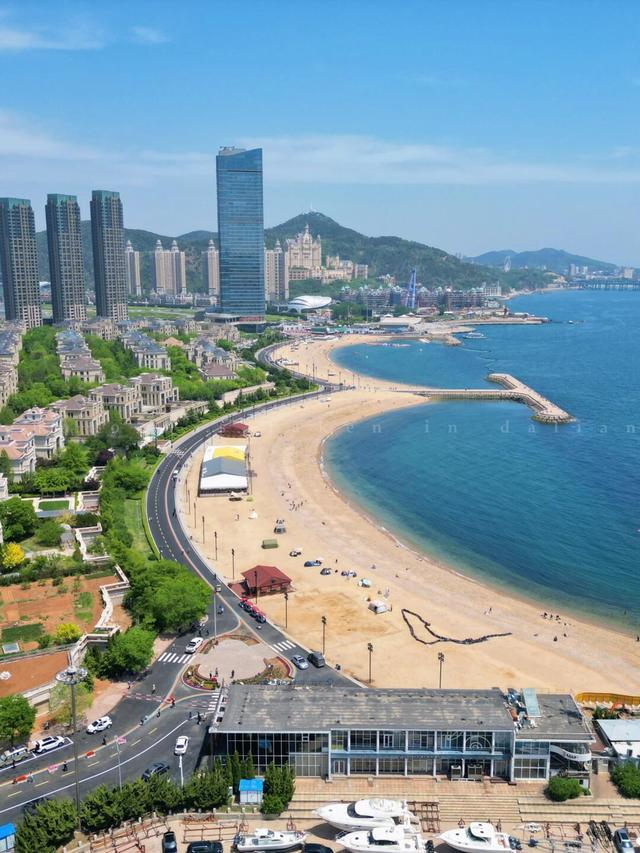 青岛的浪漫，一半是海给的，一半是德式建筑给的，太有风情了！