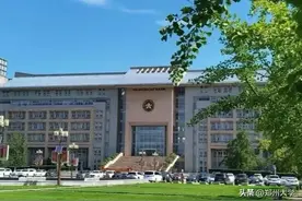郑州大学2025年公开招聘辅导员公告图片