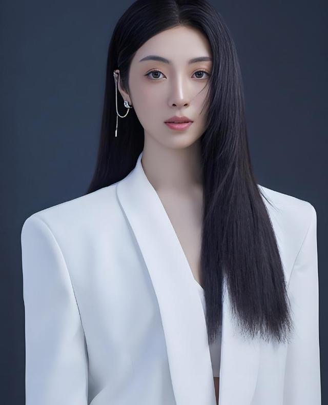 “买英国精子生3娃”的山东女人，7年后现状曝光，一年百万开销