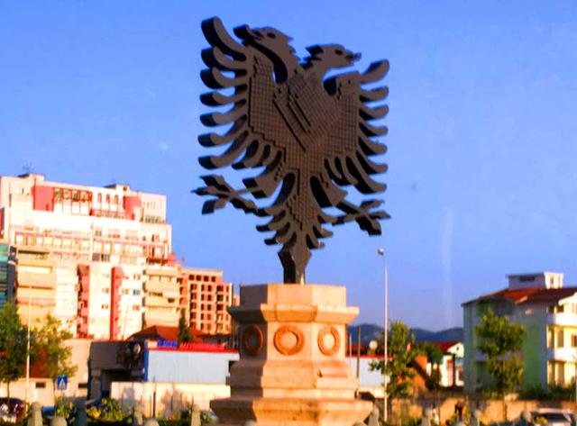 欧洲旅游：走进山鹰之国采风纪实（图）