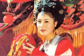 黄梅戏“女皇”马兰：珠圆玉润的长相很端庄，老了也优雅有气质图片