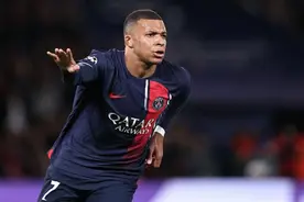 凌晨3点，欧冠18亿大战！姆巴佩盼戴帽：重现4-1翻盘巴萨，进4强图片