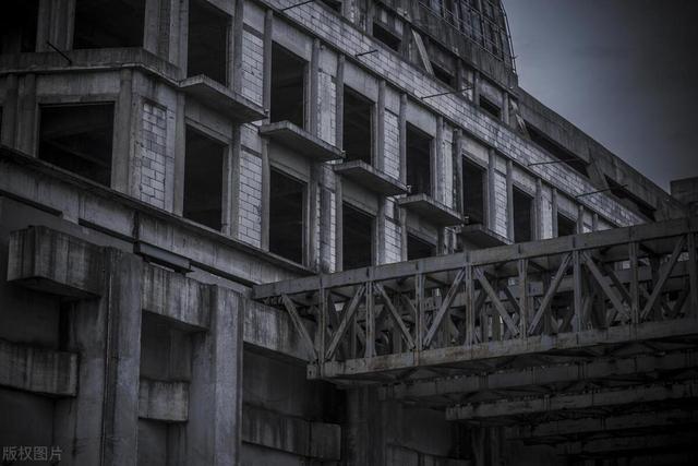 那些买了恒大烂尾楼的人该怎么办?