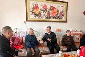 兰州市委副书记、市长刘建勋看望慰问甘南公路事业发展中心退休老职工图片