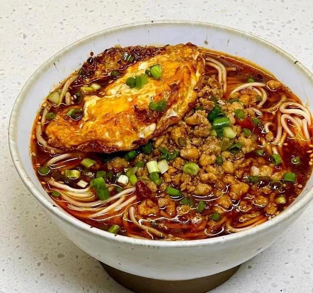 6款面条逆天吃法，出锅瞬间秒光！全家抢着吃，吃两碗都不过瘾！