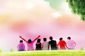 青春的独特印记：一位美女的光头经历图片