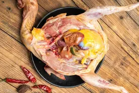 鸡内金用火烤一烤，没想到这么厉害，吃了3天管用，就服老辈做法图片