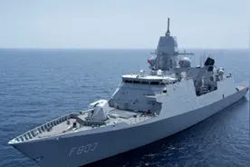 荷兰军舰穿越台海，逼近上海，反咬中国，下场是被解放军狠狠教育图片