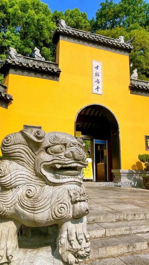 为啥欧美著名教堂大多不收费，国内寺庙普遍收费，牵扯的因素太多