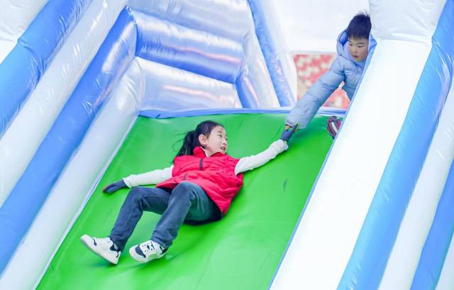 第十五届鸟巢欢乐冰雪季开幕 创新“双区”模式打造全民冬日狂欢