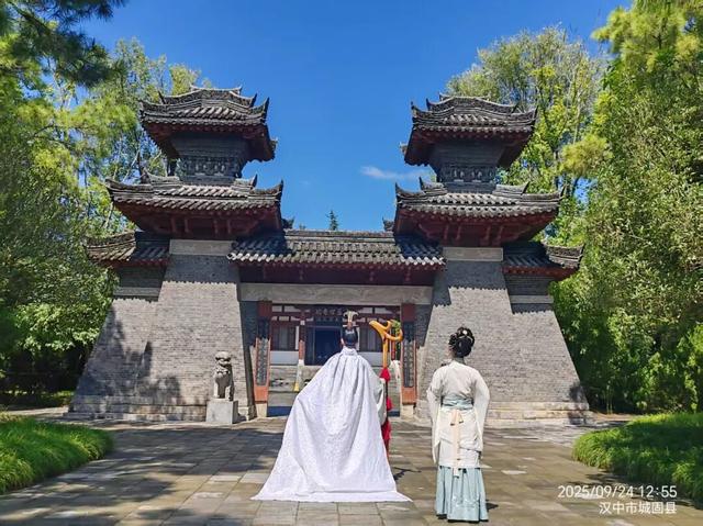 文化大餐！五馆联动，博物馆里过双节→