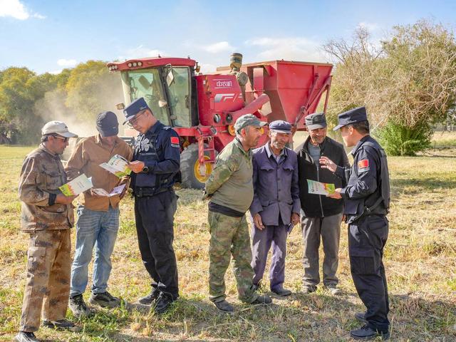 新疆喀什：禁毒宣传进乡村 防毒意识入人心