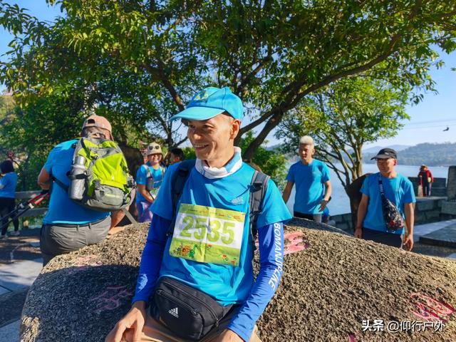 穿越万绿湖大型徒步