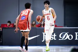 惊喜发现，李悦洲场均15分3.6板4.4助，三分命中率52.9%图片