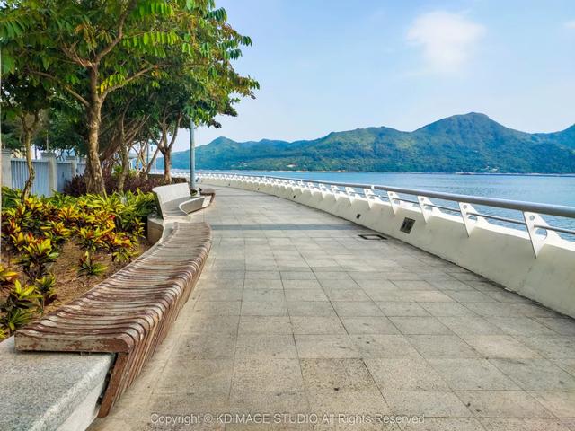 深圳这条街,曾经挤破头都难进入,现在扫码就进却为何没人去了?