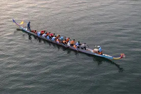 各组冠军决出！2025福州国际龙舟邀请赛暨“一带一路”青年龙舟国际邀请赛举行图片