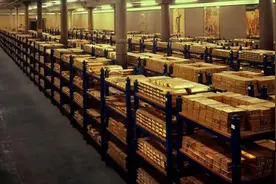 美国疯狂往回运黄金，纽交所黄金库存暴增90%，要出啥事了？图片