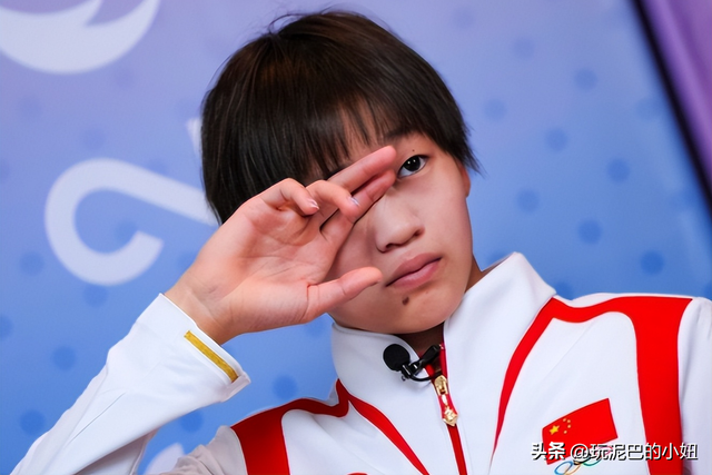 被“炮轰”仅半个月，比赛再次失利的全红婵，已经走上了另一条路