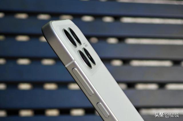 实测REDMI K90：硬核实力重构性能想象