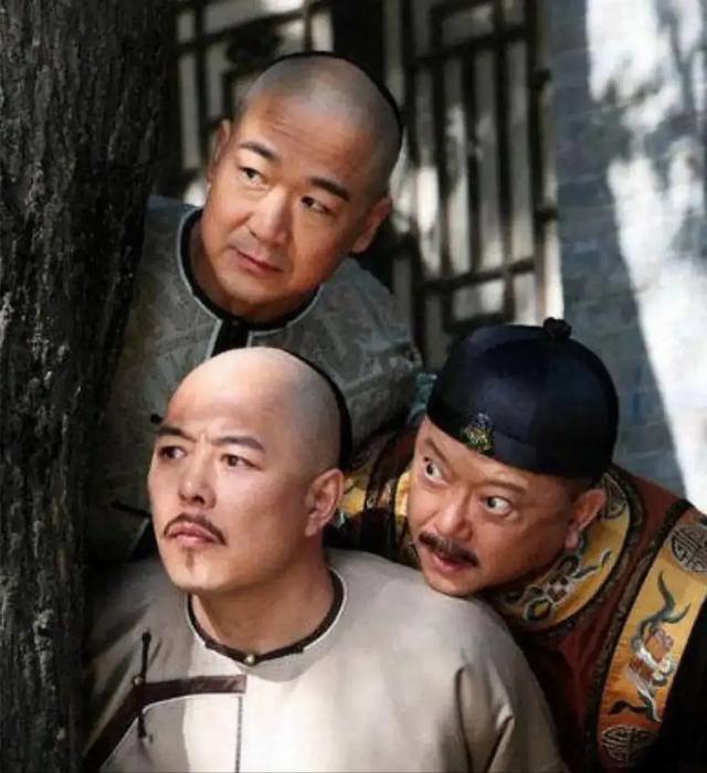 事实证明，被传卖掉上亿豪宅移民美国的王刚，已经走上另一条大道