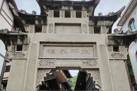 四川有座少有人知的古镇，在川黔交界处，享有“小山城”美誉。图片