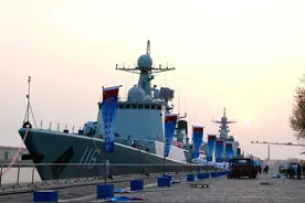 美军参加海军论坛，中国海军成为合格对手，美上将心态很复杂？图片